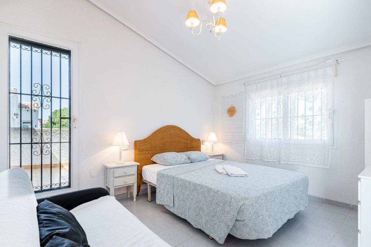 Chalet Mayor Zenia Beach Orihuela Dış mekan fotoğraf